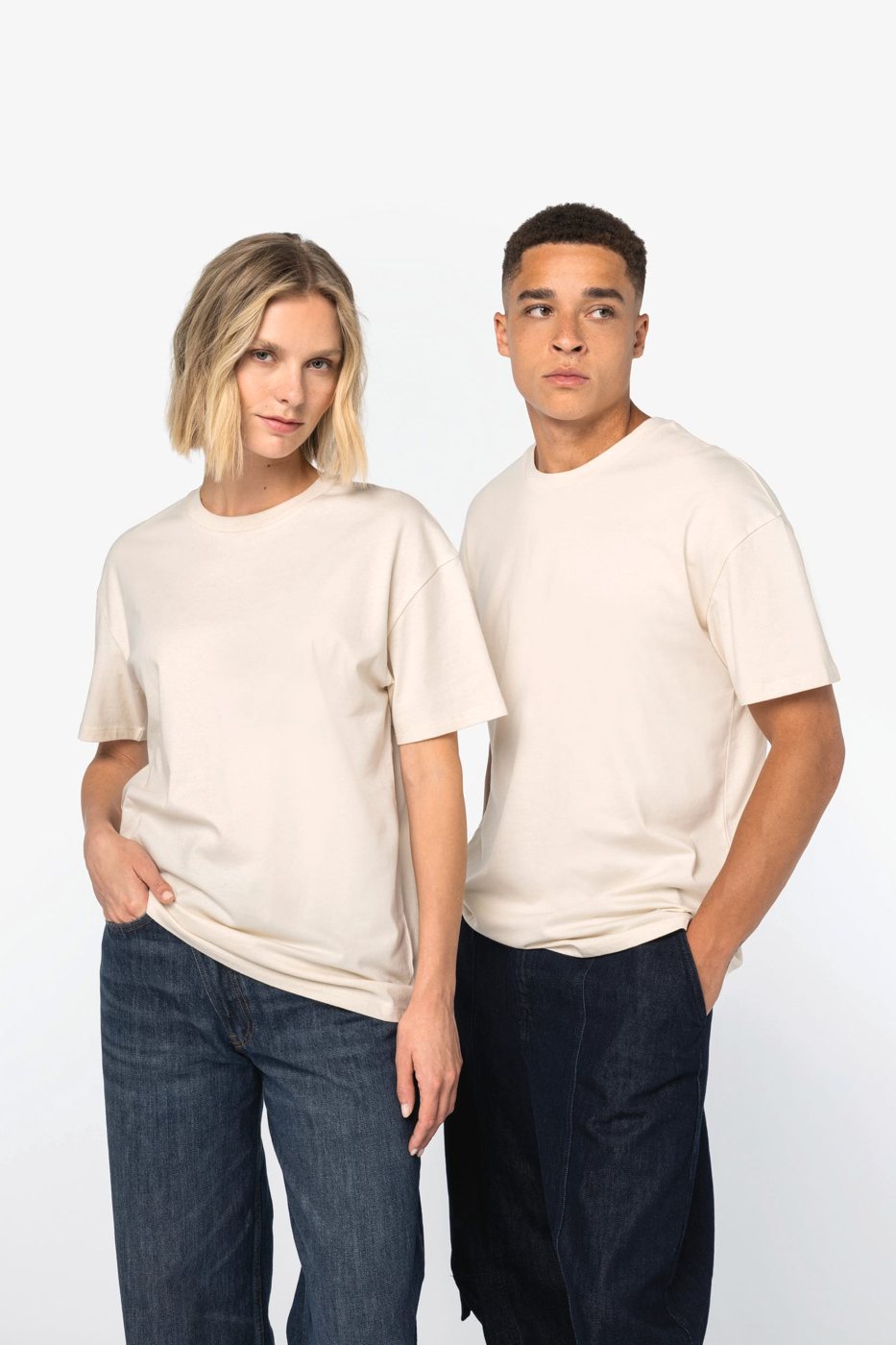 Woman and man in a cream-coloured T-shirt